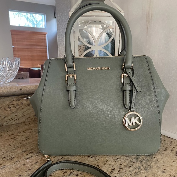 New Mk large satchel 💖 army green color - Picture 6 of 7
